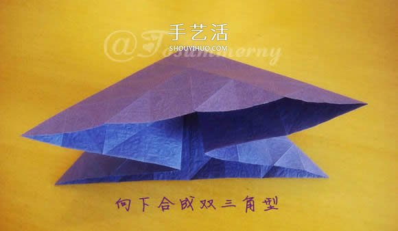 圣诞星折法图解教程 折纸圣诞星的方法步骤(图7)