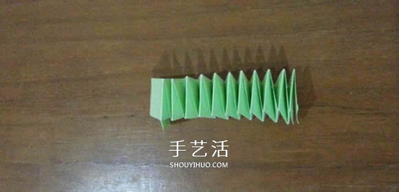 手工折纸Snapology球 用纸条折球体步骤图解(图15)