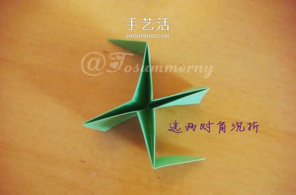 圣诞星折法图解教程 折纸圣诞星的方法步骤(图42)