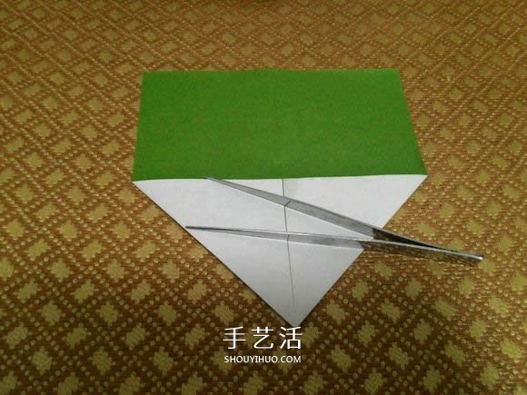 圣诞老人折纸步骤图解 纸折圣诞老人怎么折(图5)
