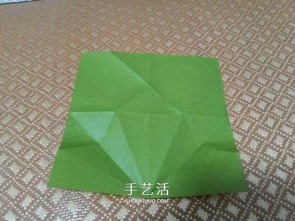 圣诞老人折纸步骤图解 纸折圣诞老人怎么折(图12)