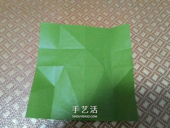 圣诞老人折纸步骤图解 纸折圣诞老人怎么折(图16)