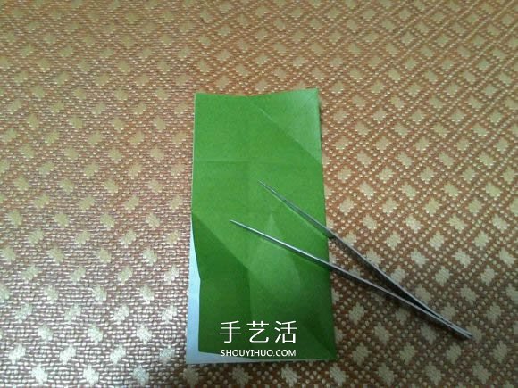 圣诞老人折纸步骤图解 纸折圣诞老人怎么折(图18)