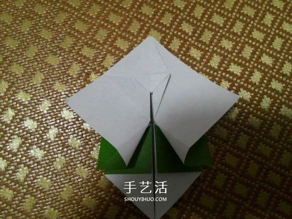 圣诞老人折纸步骤图解 纸折圣诞老人怎么折(图31)