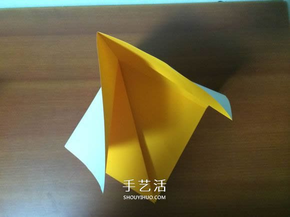 复杂立体跑车的折法 详细折纸跑车图解步骤(图5)