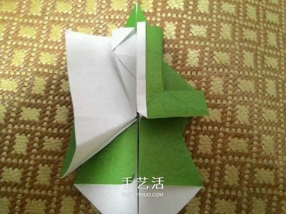圣诞老人折纸步骤图解 纸折圣诞老人怎么折(图43)