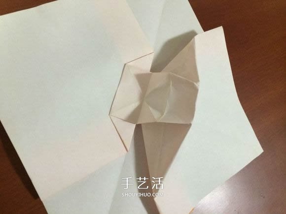 复杂立体跑车的折法 详细折纸跑车图解步骤(图21)