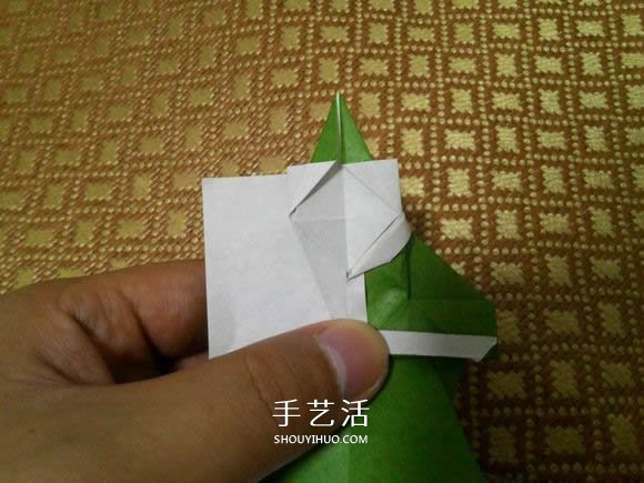 圣诞老人折纸步骤图解 纸折圣诞老人怎么折(图48)