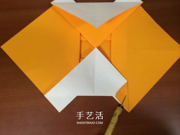 复杂立体跑车的折法 详细折纸跑车图解步骤(图26)