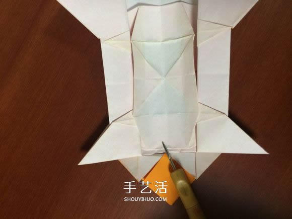复杂立体跑车的折法 详细折纸跑车图解步骤(图42)