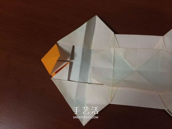 复杂立体跑车的折法 详细折纸跑车图解步骤(图44)