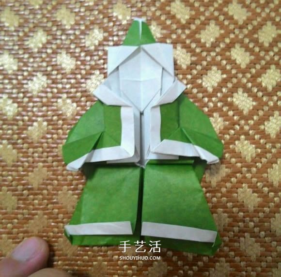 圣诞老人折纸步骤图解 纸折圣诞老人怎么折(图66)