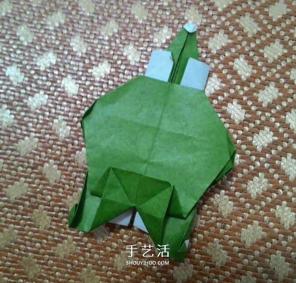 圣诞老人折纸步骤图解 纸折圣诞老人怎么折(图68)