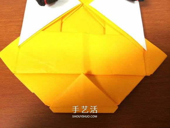 复杂立体跑车的折法 详细折纸跑车图解步骤(图70)