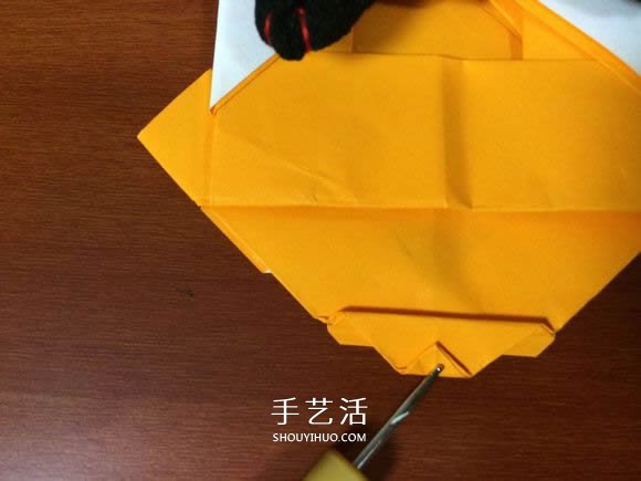 复杂立体跑车的折法 详细折纸跑车图解步骤(图72)
