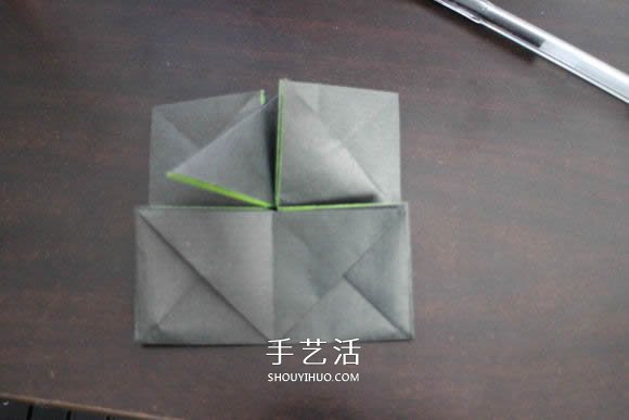 耐克标志的折纸方法 怎么折NIKE标志的图解(图12)