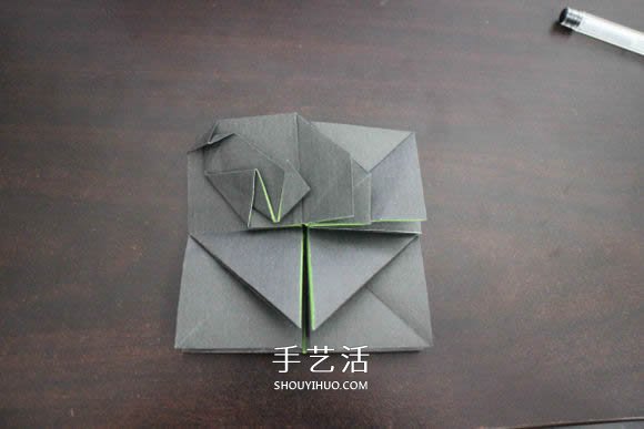 耐克标志的折纸方法 怎么折NIKE标志的图解(图23)