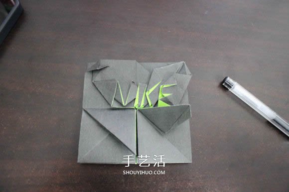耐克标志的折纸方法 怎么折NIKE标志的图解(图32)