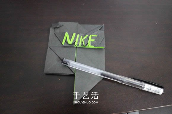 耐克标志的折纸方法 怎么折NIKE标志的图解(图37)