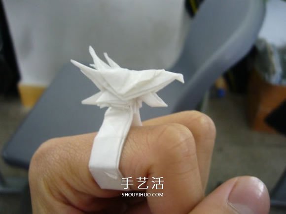 龙头戒指的折纸方法 手工折纸龙头戒图解教程 - 双维造物网