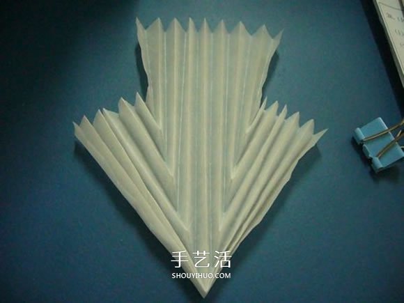龙头戒指的折纸方法 手工折纸龙头戒图解教程(图7)