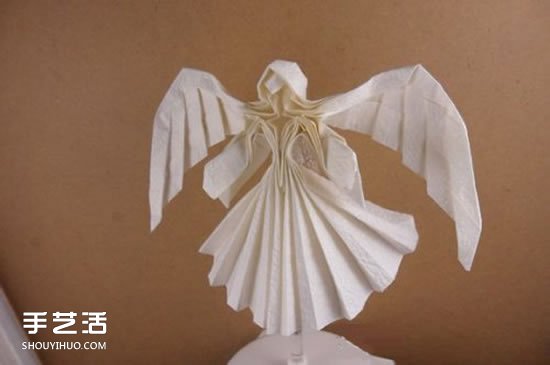 美丽天使的折纸方法 手工折叠立体天使图解(图1)