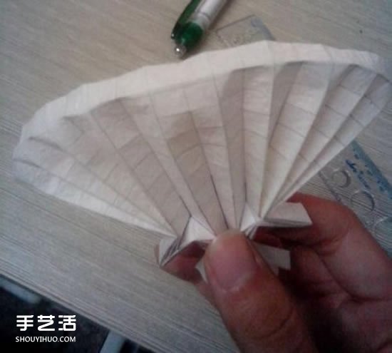 美丽天使的折纸方法 手工折叠立体天使图解(图32)