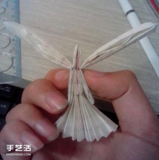 美丽天使的折纸方法 手工折叠立体天使图解(图37)