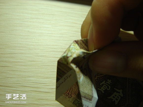 纸币折纸照相机图解 美金折相机的折法详解(图23)