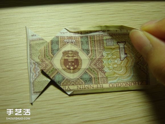 纸币折纸照相机图解 美金折相机的折法详解(图34)
