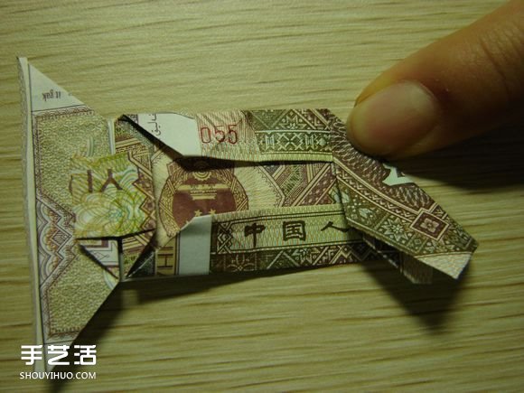 纸币折纸照相机图解 美金折相机的折法详解(图49)