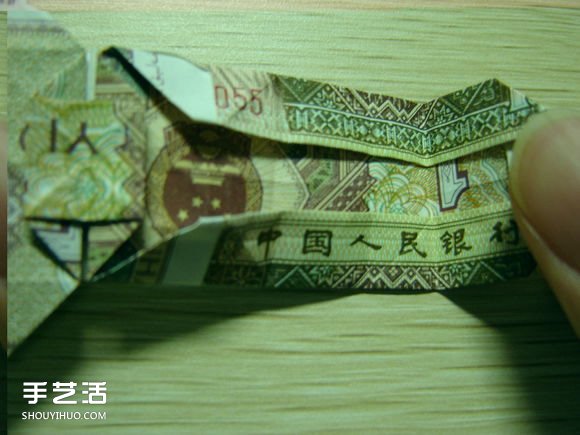 纸币折纸照相机图解 美金折相机的折法详解(图50)