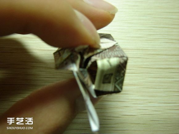 纸币折纸照相机图解 美金折相机的折法详解(图74)