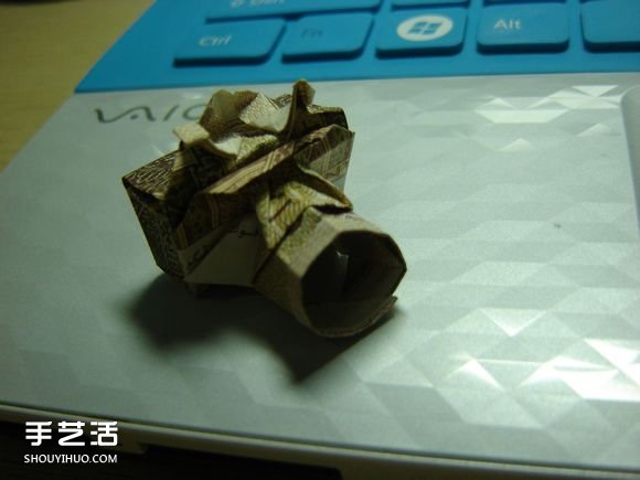 纸币折纸照相机图解 美金折相机的折法详解(图83)