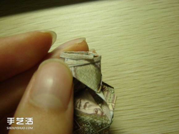 纸币折纸照相机图解 美金折相机的折法详解(图77)