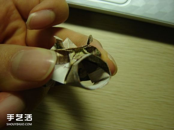 纸币折纸照相机图解 美金折相机的折法详解(图80)