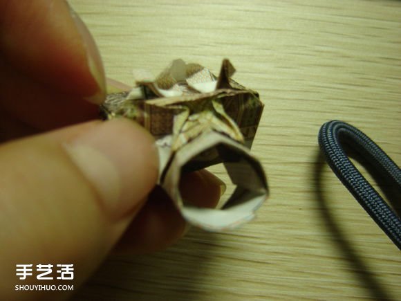 纸币折纸照相机图解 美金折相机的折法详解(图81)