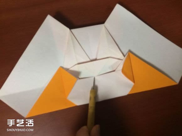 怎么折跑车的教程 手工跑车折纸方法图解(图32)
