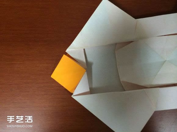 怎么折跑车的教程 手工跑车折纸方法图解(图41)