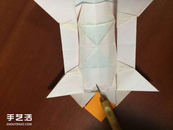 怎么折跑车的教程 手工跑车折纸方法图解(图46)