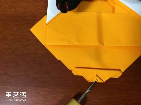 怎么折跑车的教程 手工跑车折纸方法图解(图76)