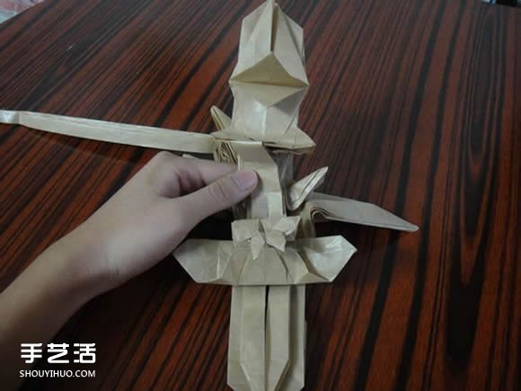 灼眼的夏娜折纸图解 动漫人物夏娜折纸教程(图41)