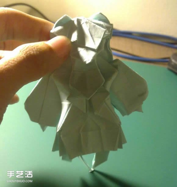 折纸初音未来的详细图解 初音未来的折法过程 - 双维造物网
