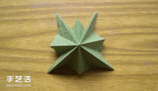 折纸娃娃的制作方法 穿裙子娃娃的折法图解(图9)