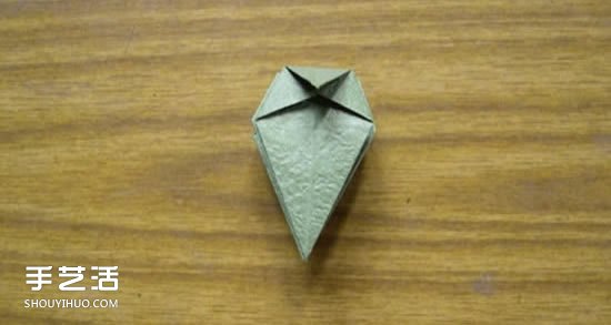 折纸娃娃的制作方法 穿裙子娃娃的折法图解(图7)