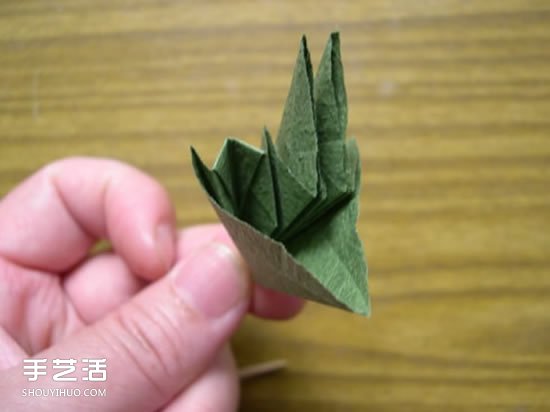 折纸娃娃的制作方法 穿裙子娃娃的折法图解(图11)