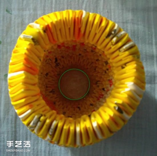 三角插笔筒步骤图解 三角插菠萝笔筒的具体插法(图15)
