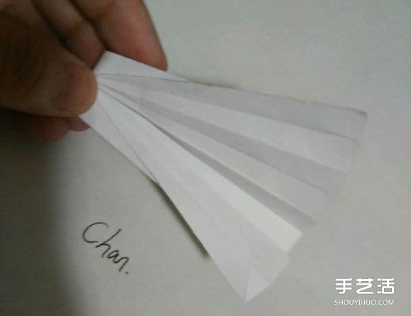 折纸婚纱裙的折法图解 婚纱的折纸方法步骤(图12)