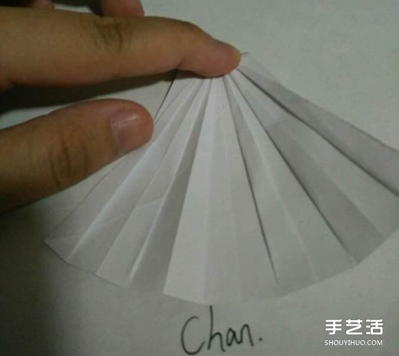 折纸婚纱裙的折法图解 婚纱的折纸方法步骤(图13)
