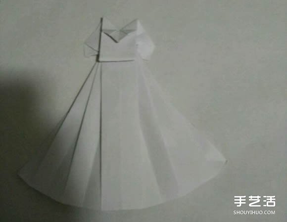 折纸婚纱裙的折法图解 婚纱的折纸方法步骤(图27)